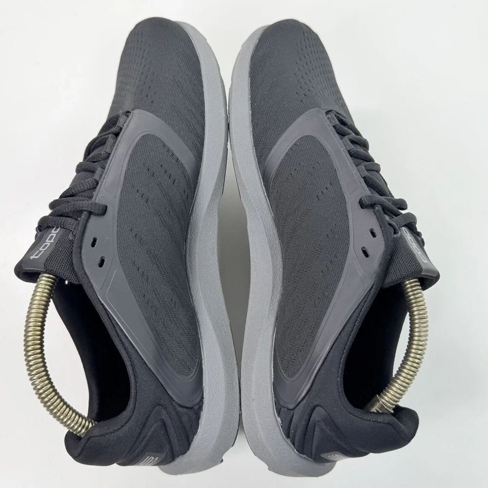 Topo Athletics ST-5 Black Gray Athletic Running Sneakers Men's Size 8.5